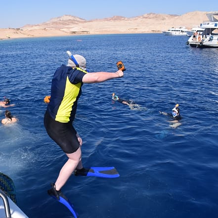 Half-day Snorkeling Boat trip with lunch and drinks from Sharm El Sheikh – Sightseeing and Tours OHHE.com Special Offers, Deals & Discounts