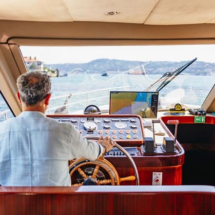 Bosphorus Yacht Cruise with Stopover on Asian Side – Top-Rated Attractions OHHE.com Special Offers, Deals & Discounts
