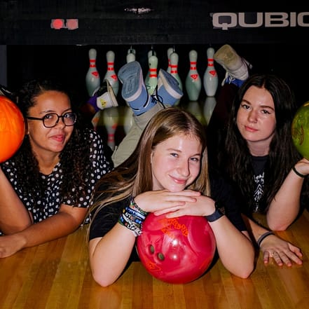 Loco Bear Entertainment Hub – Indoor Attractions OHHE.com Special Offers, Deals & Discounts