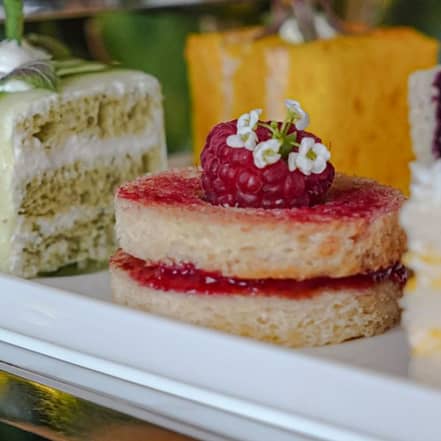 Premium Dining experience at At.mosphere Burj Khalifa – Burj Khalifa OHHE.com Special Offers, Deals & Discounts